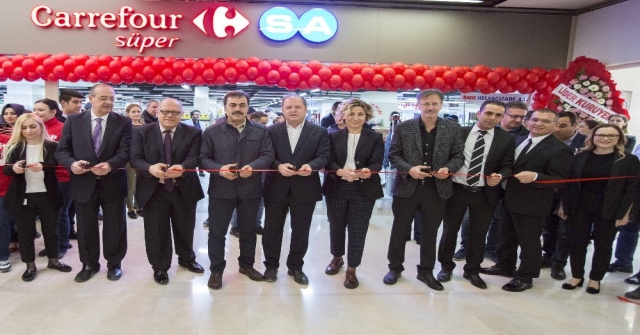 Carrefoursa, Konyadaki İlk Süpermarketini Açtı