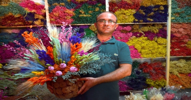 Aksekide Kuru Çiçek Sektörü Yeniden Altın Çağını Yaşamaya Başladı